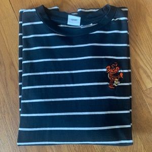 Unisex Trigger striped shirt